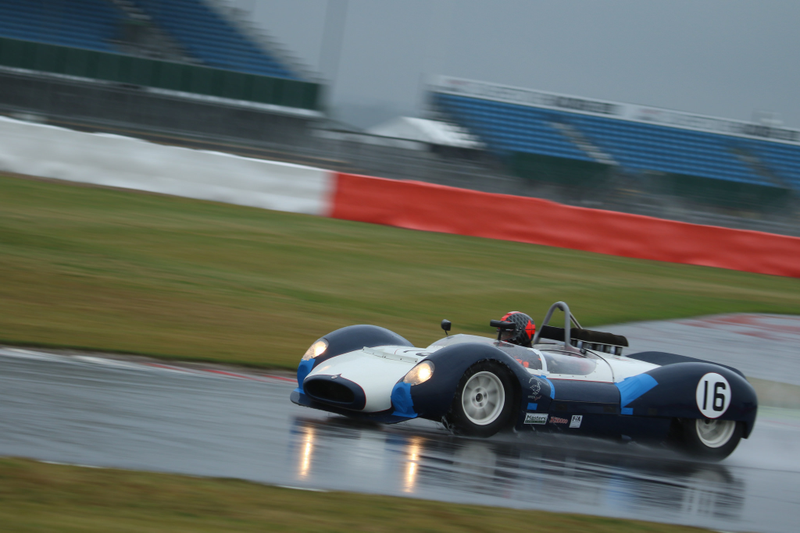 Illustration for article titled Ogle At The Best Cars Racing At The Silverstone Classic